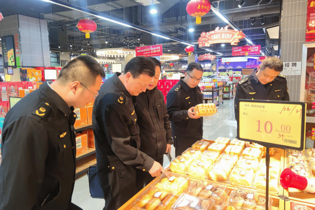 筑牢節(jié)日食安防線，守護群眾“舌尖安全”——天水市市場監(jiān)管局開展春節(jié)前食品安全督查檢查聚焦食用農產品批發(fā)